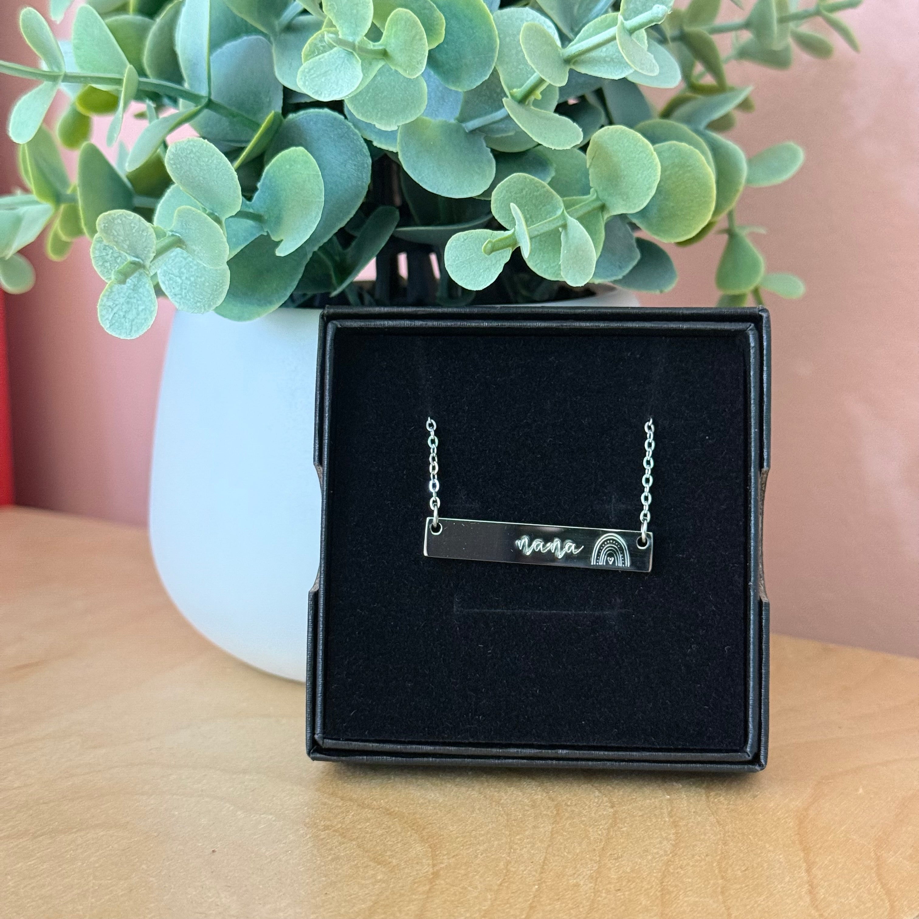 Nana | Bar Necklace