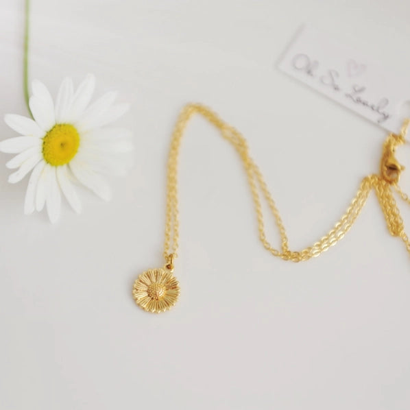 Cecilia | Daisy Necklace