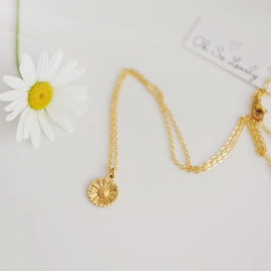 Cecilia | Daisy Necklace