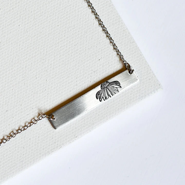 The Clarissa | Daisy Bar Necklace
