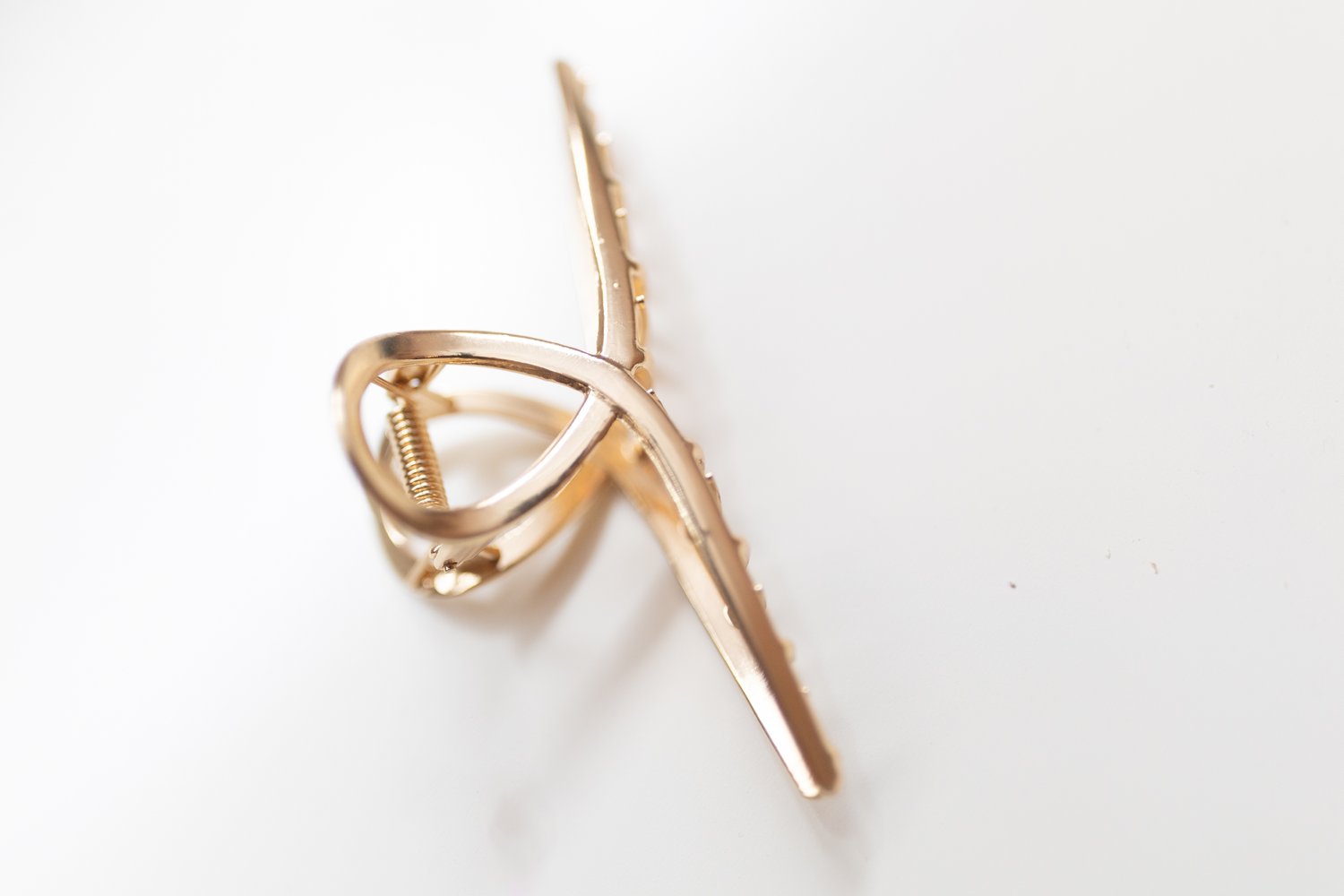 Mila Hair Claw Clip | Lily & Elm