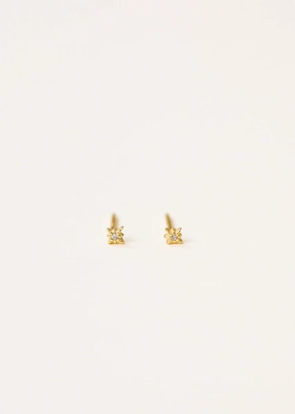 Star | Tiny Stud Earrings